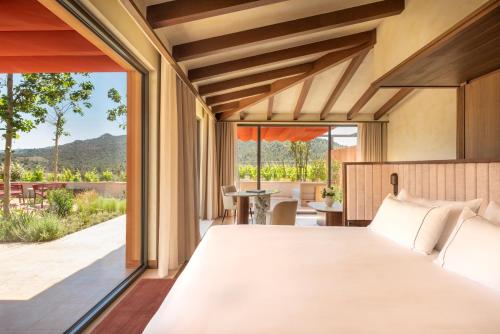 Private Pool Vinyard Suite