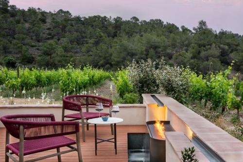 Private Pool Vinyard Suite