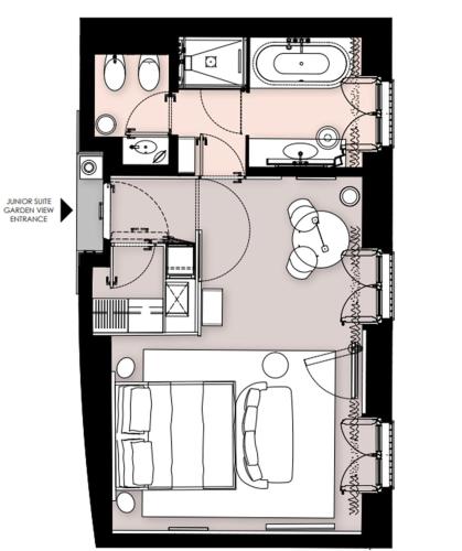 One-Bedroom Junior King Suite with Garden View