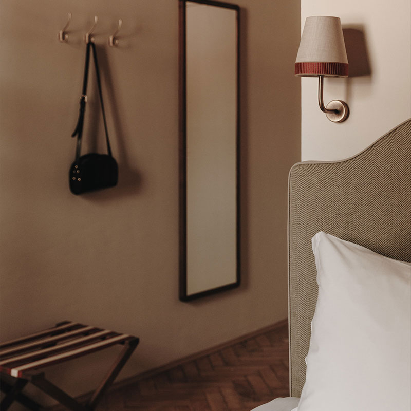 Petite Room