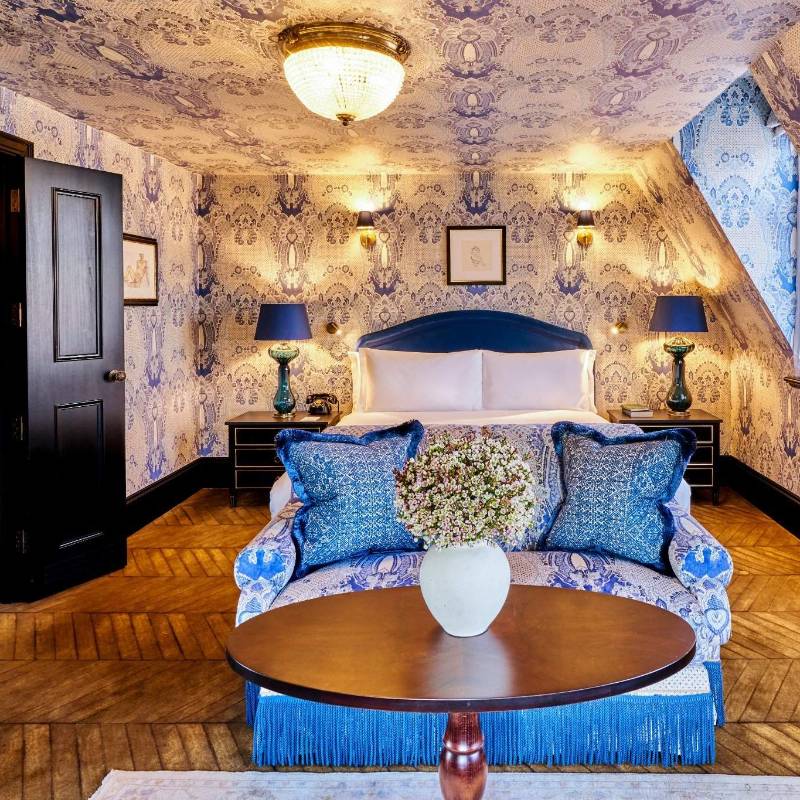 The Artist Suite