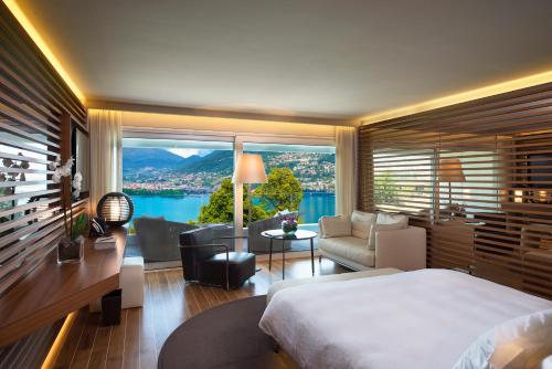 Classic Junior Suite with Balcony