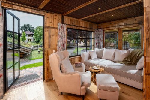 Chalet mit Gartenblick