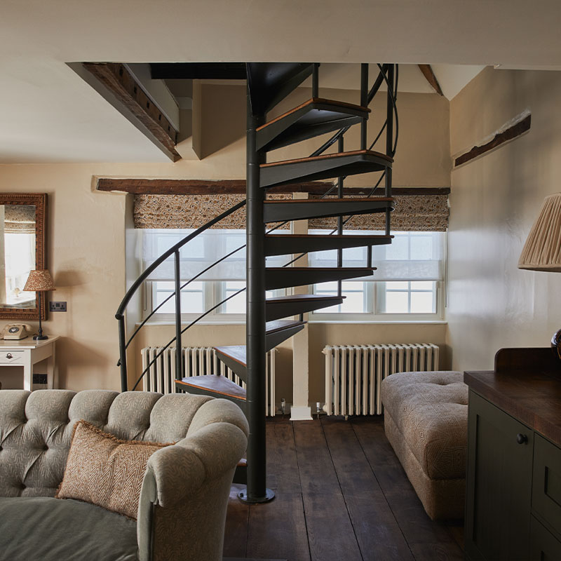 Coach House Small