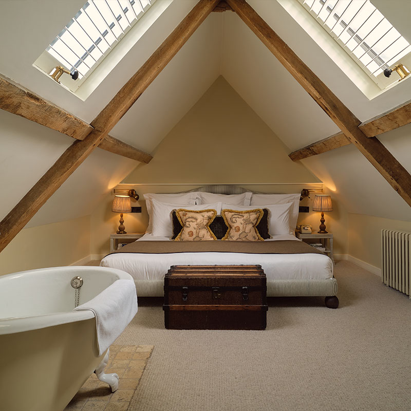 Coach House Medium