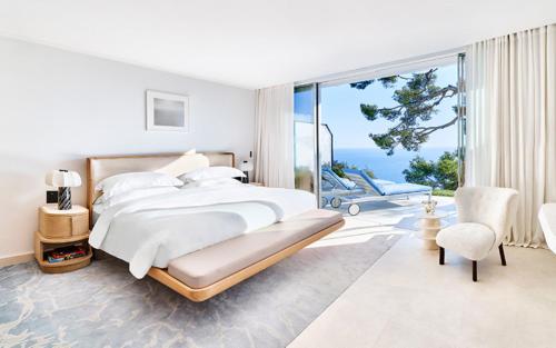 Corniche Garden Room