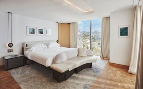 Grand Sea View Suite