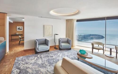 Grand Sea View Suite