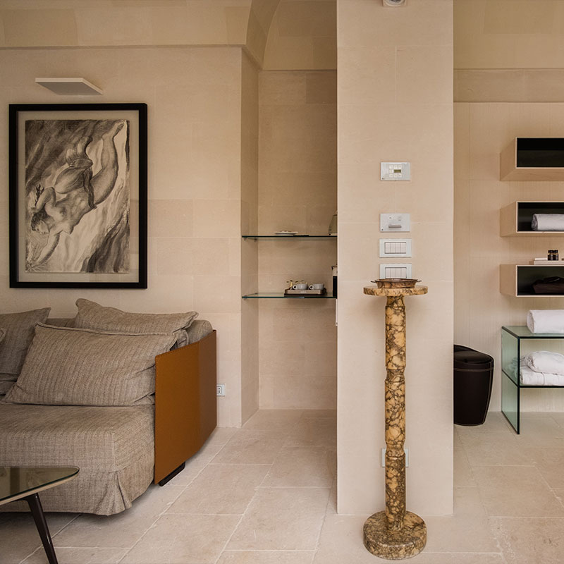 Pool Suite