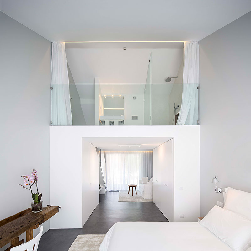 Mezzanine Suite
