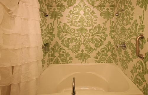 Maria's Curtains