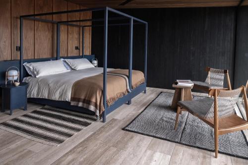 Superior Deluxe Double or Twin Room 