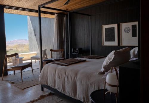 Superior Deluxe Double or Twin Room 