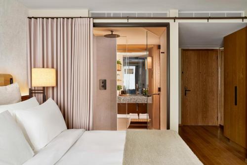 King Room with Garden View