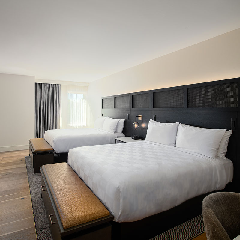 Deluxe Queen Room