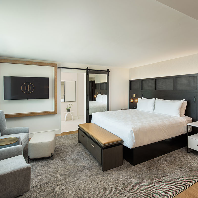 Holly Suite