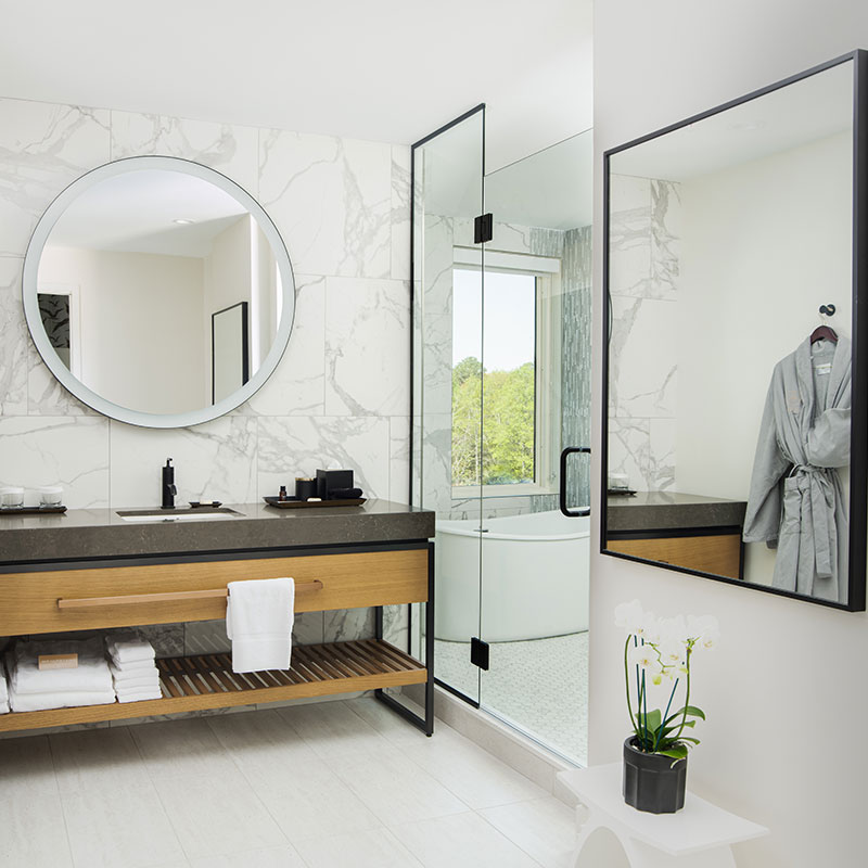 Holly Suite