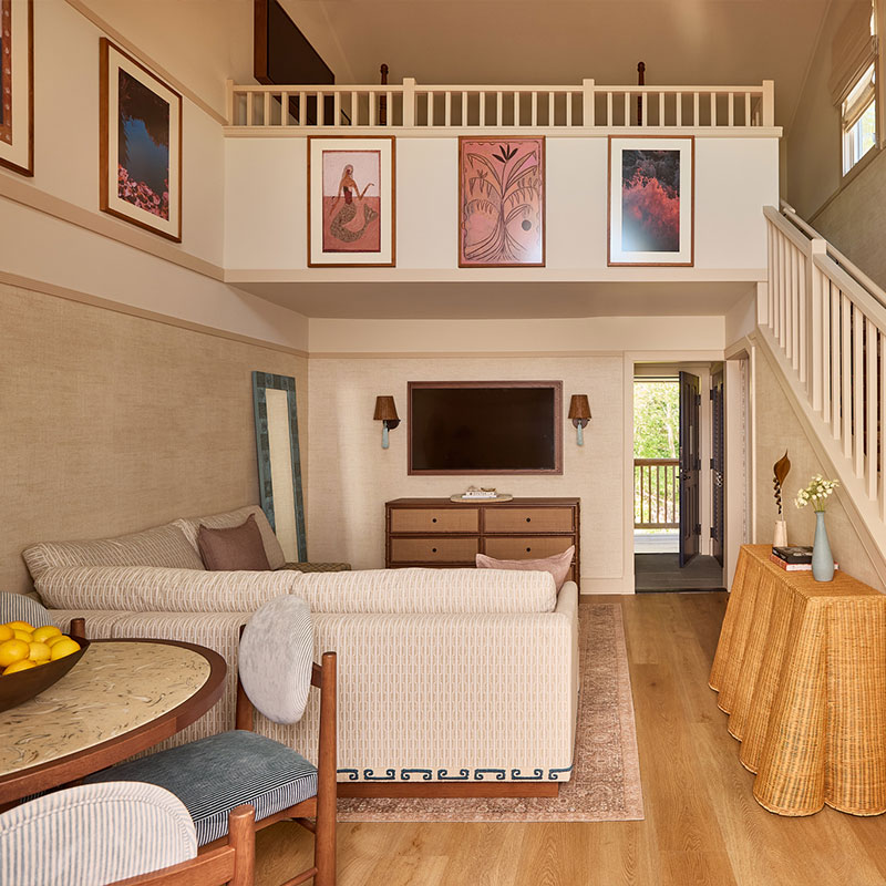 Harbor King Suite