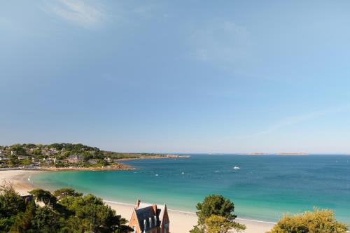 Deluxe Double Room with Terrace and Sea View