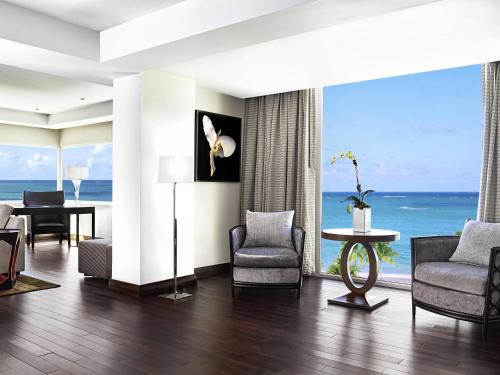 Presidential One-Bedroom King Suite with Ocean View