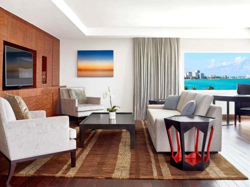 Presidential One-Bedroom King Suite with Ocean View