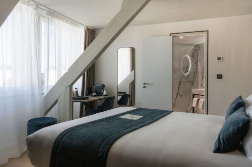 Cozy Room