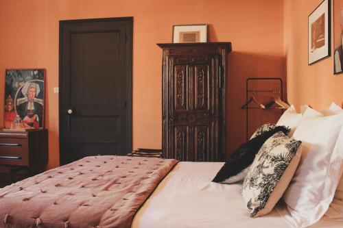 Large Double Room - River view