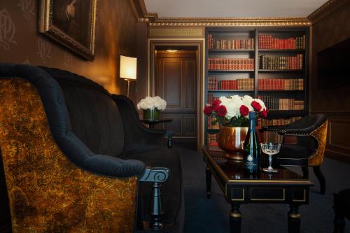Marcel Proust Executive Suite