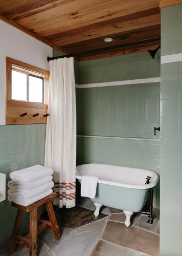 One Bedroom Apartment