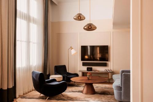 Executive Suite