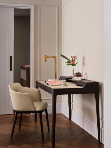 Corner Suite