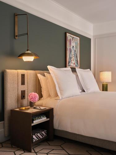 Premier Suite Twin