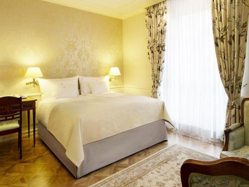 Double Room (1 Adult)