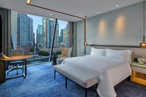 Grand Deluxe King Room with River View