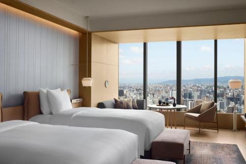 Guest room, 2 Doubles, Skyline view