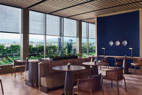 Club level, Club Guest room, 2 Doubles, Skyline view