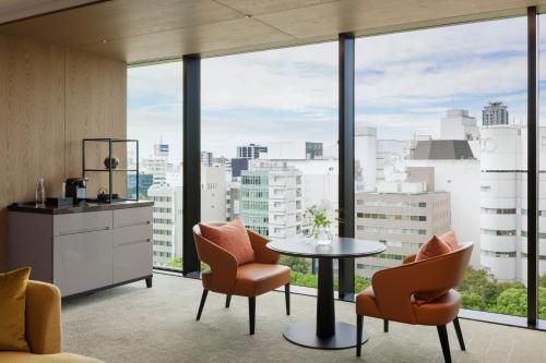 Euphoria Premier Corner Twin Room with Park View