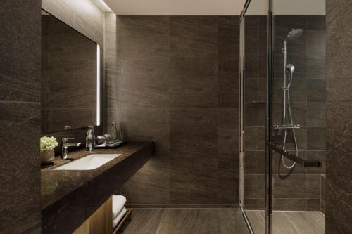 Euphoria Premier King Room with City View