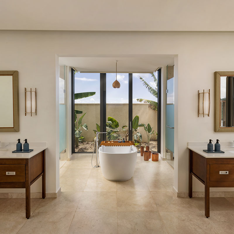 Four Bedroom Cliff Retreat