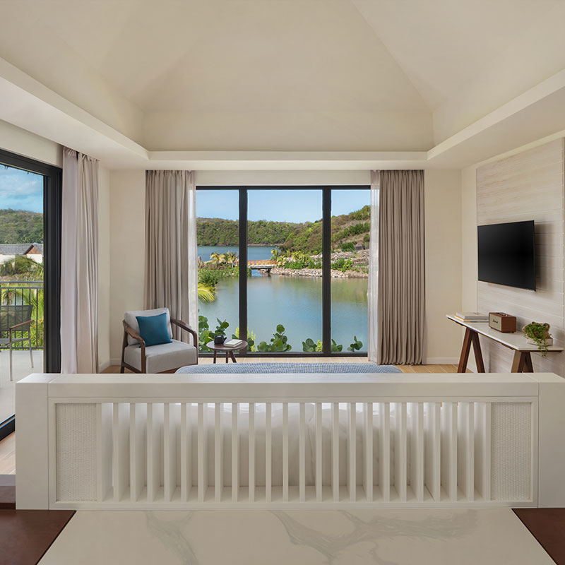 Lagoon Pool Villa