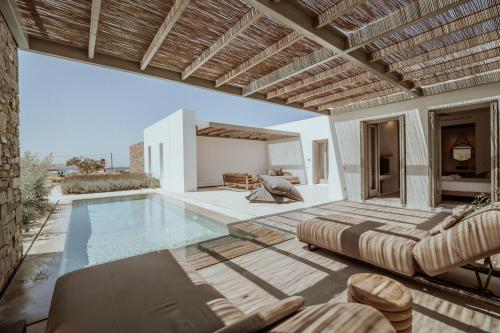 Superior Suite with Private Pool