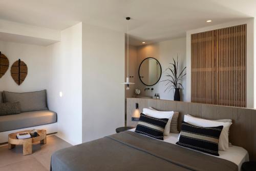 Junior Suite With Pool View