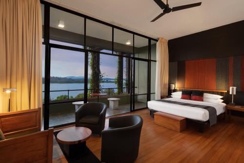 Luxury Panoramic King Room