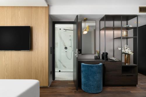 Deluxe Connecting Room