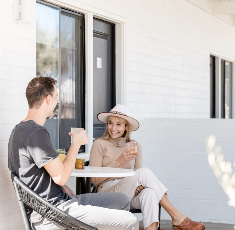 Classic Queen – Patio