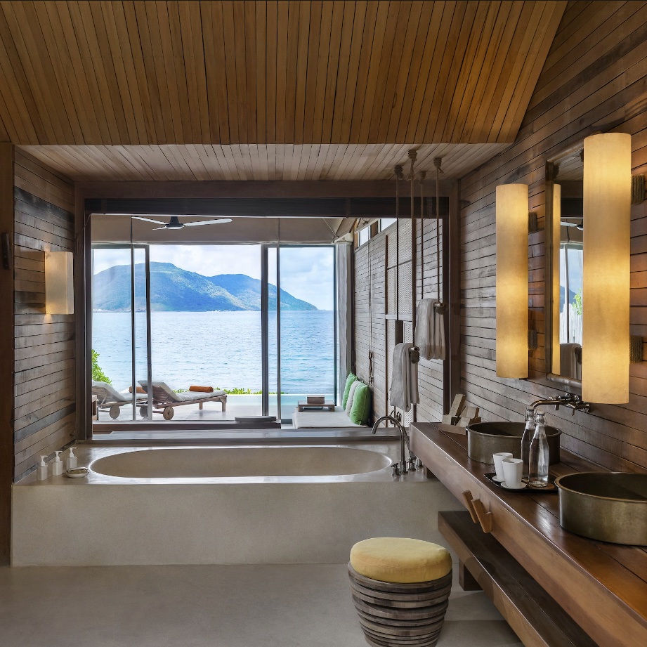 Beachfront 4-Bedroom Pool Villa