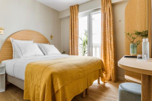 Standard Double Room - Chambre Classique