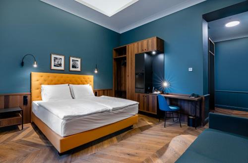 Executive Triple Room