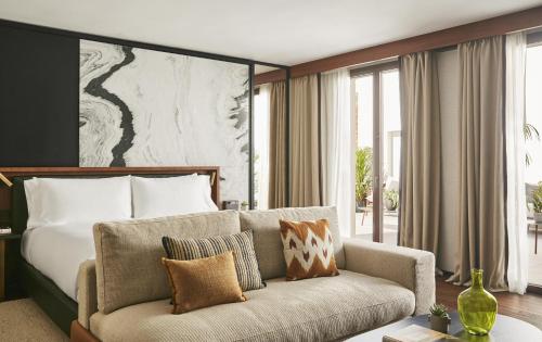 Corner Suite with Terrace