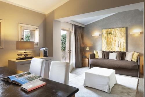 Junior Suite with Private Pool